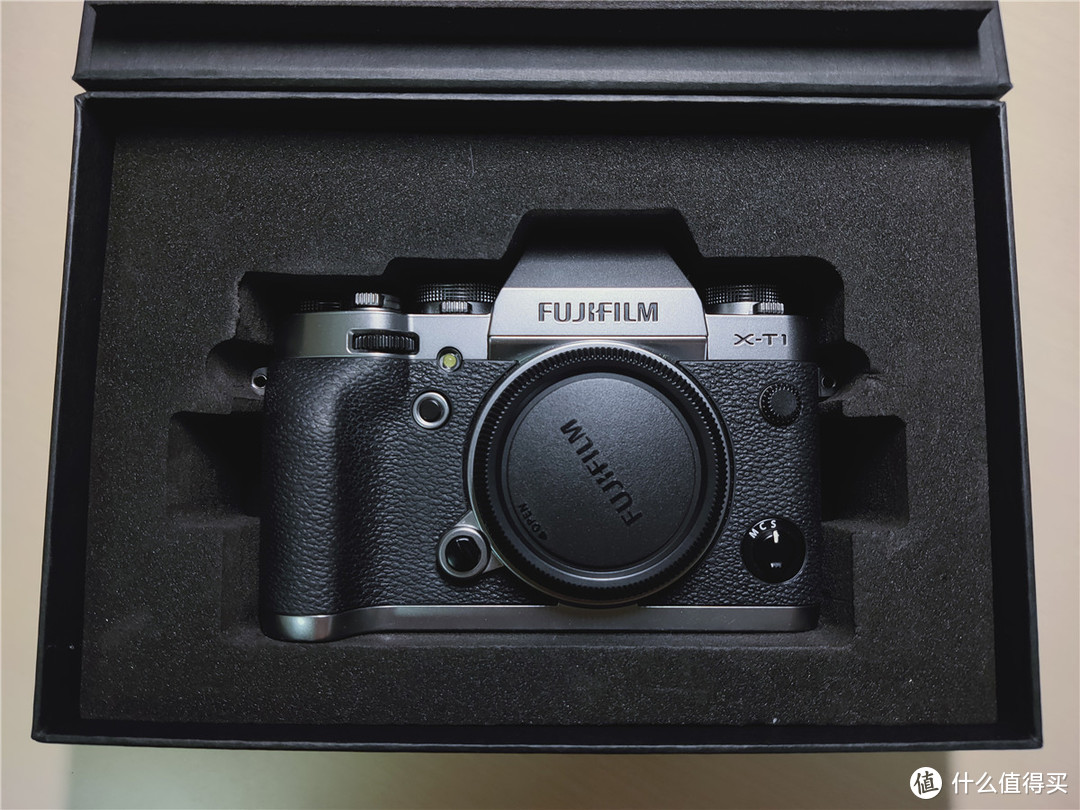 年末のプロモーション大特価！ Fujifilm X-H1 美品!! 元箱＆付属品完備 