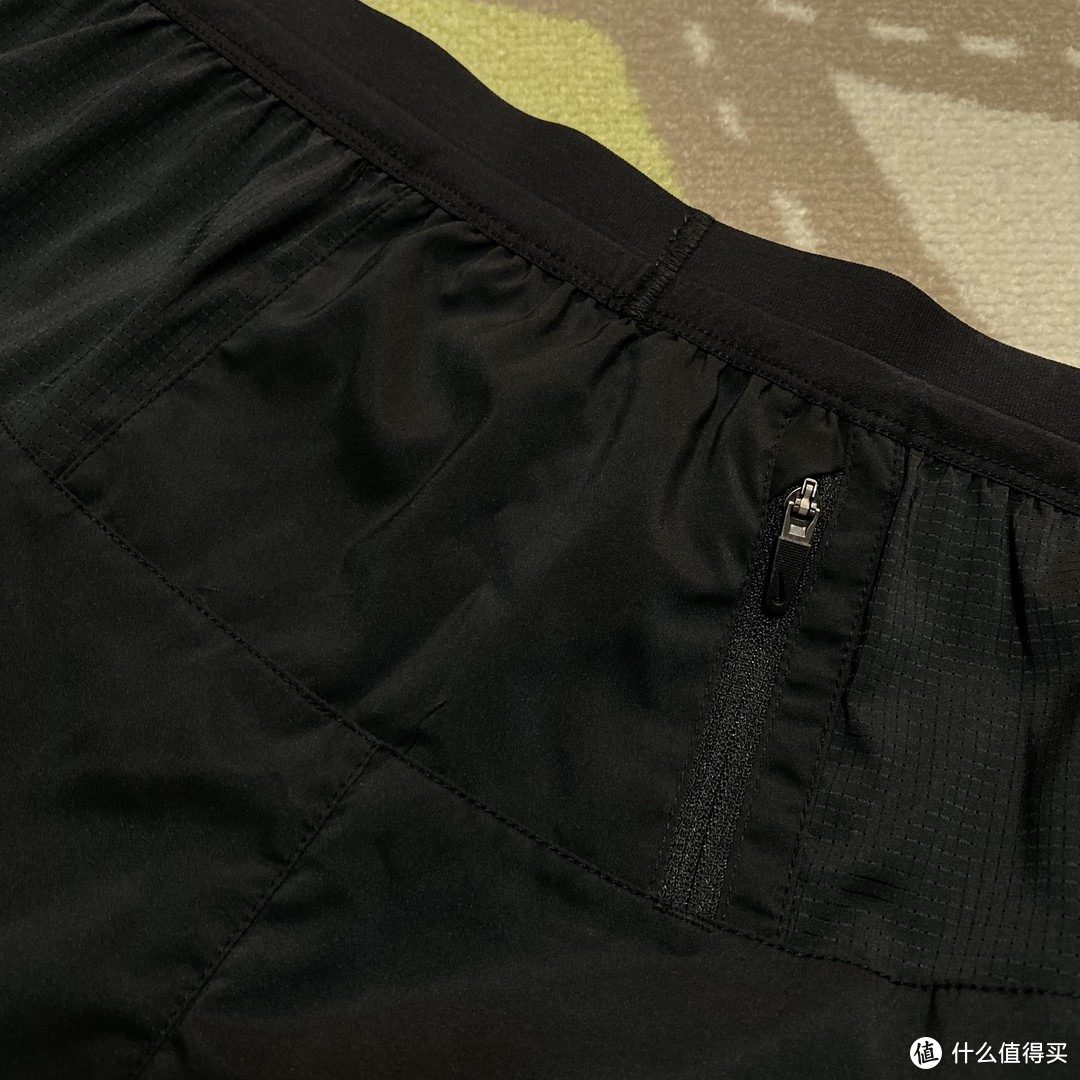 Nike FLEX STRIDE男子无衬里速干跑步短裤