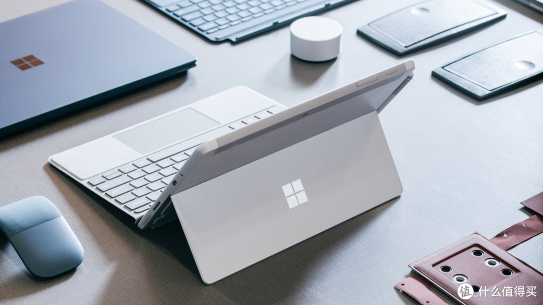微软有点难准备推Surface新款笔电改善生活，帮忙不？