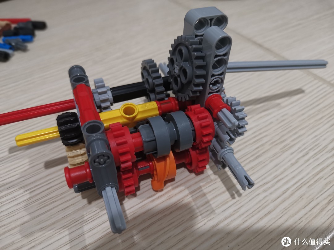 LEGO 机械组系列 42110 路虎卫士越野车 评测