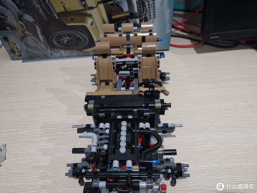 LEGO 机械组系列 42110 路虎卫士越野车 评测