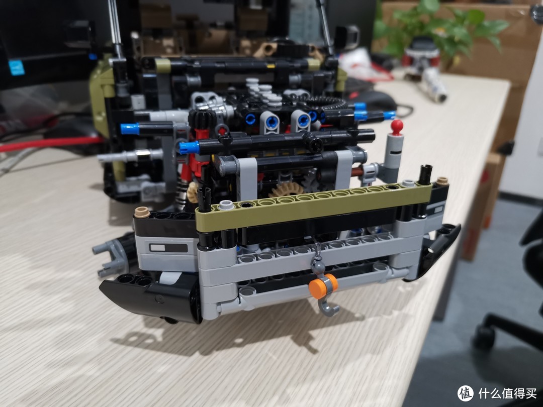 LEGO 机械组系列 42110 路虎卫士越野车 评测