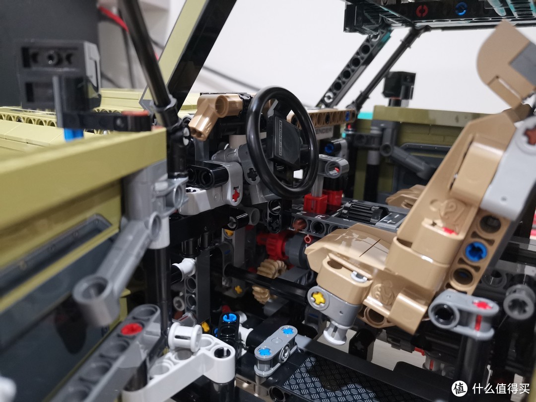 LEGO 机械组系列 42110 路虎卫士越野车 评测