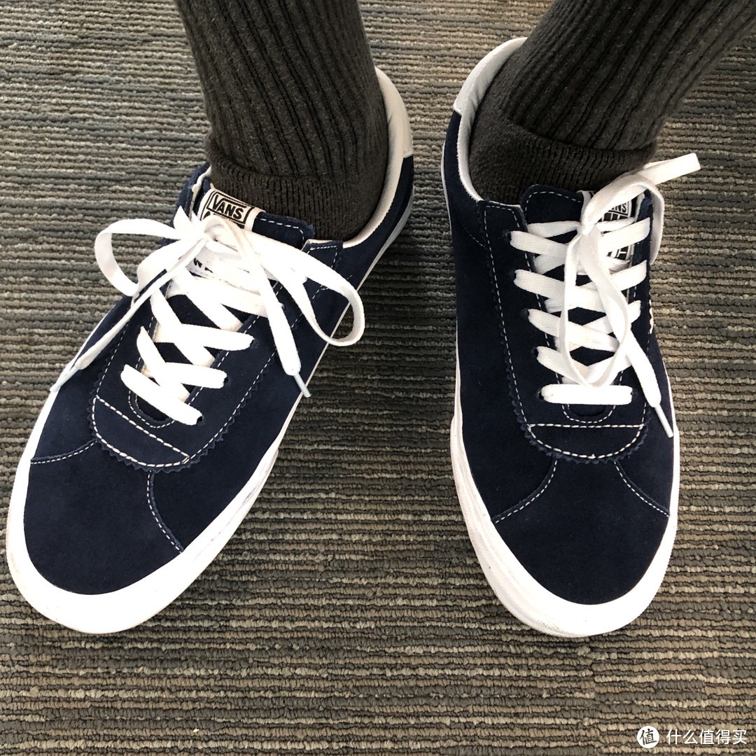 唯品会首单：一双VANS SPORT