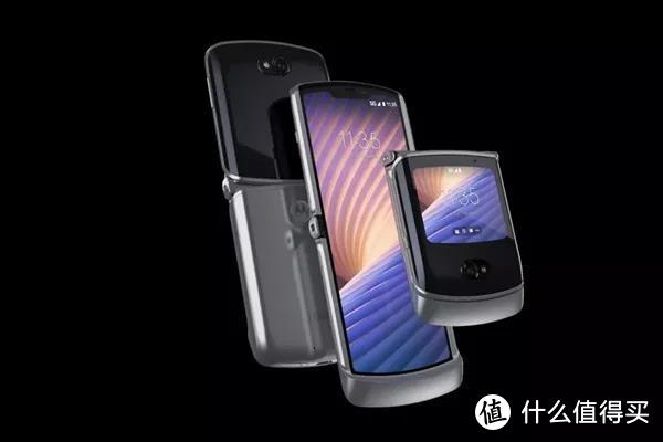 抢先预览：Motorola Razr 5G折叠屏手机真机亮相