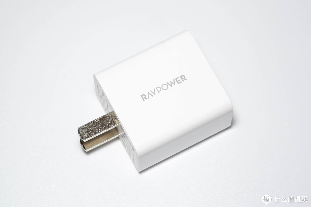 小巧多口，iPhone的福音，ravpower 18W充电器体验