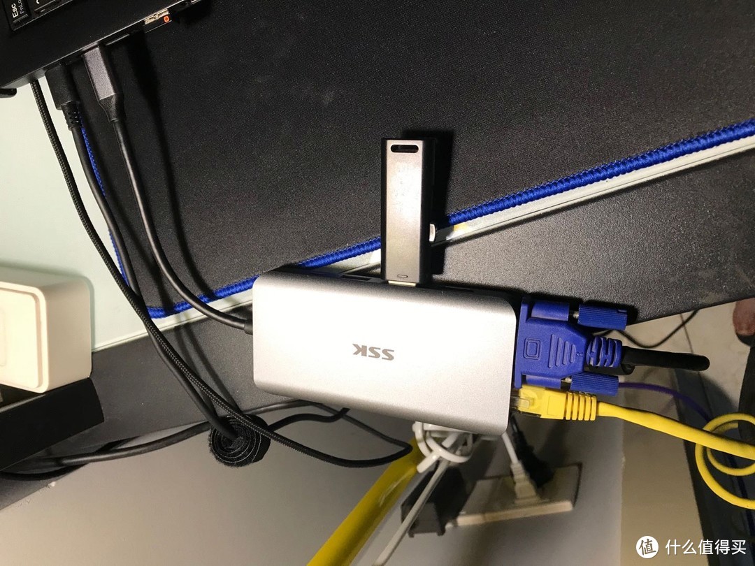 ssk飚王 type-c扩展坞分线器华为苹果电脑USB-C转HDMI线转换器3.0usb