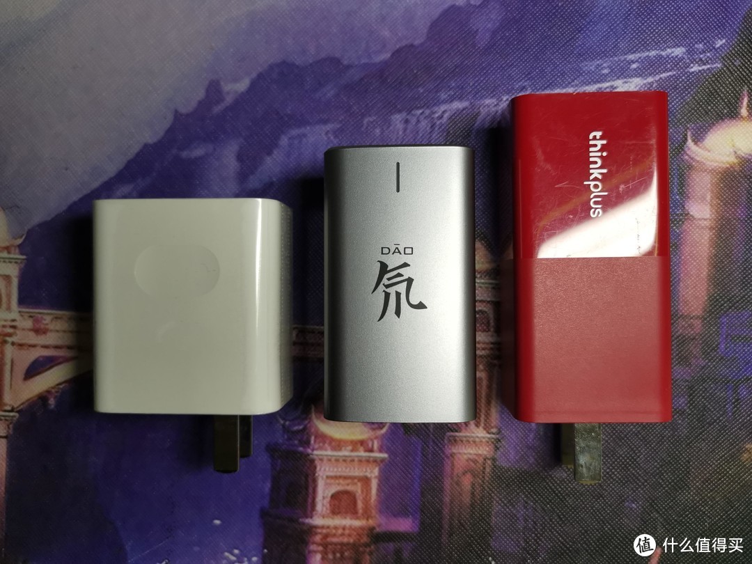 精致生活的向往：ALL in One的氘锋GaN 65W充电器（对比华为原装40W）