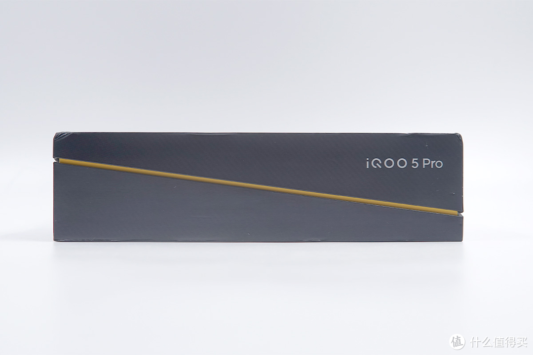 一刻钟左右充满！iQOO首款支持120W超快闪充的iQOO 5 Pro充电评测