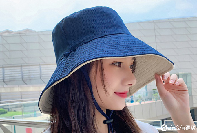 建议收藏！4种12款秋季男女配饰选购指南与唯品会单品推荐（帽子、太阳镜、丝巾、皮带）