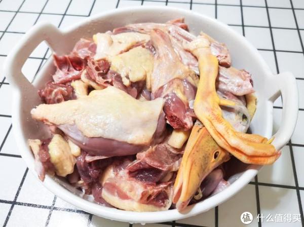 炖酸萝卜老鸭汤第一步不是汆水,而是干煸鸭肉,你做对了吗?