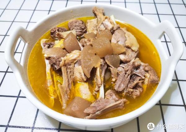 炖酸萝卜老鸭汤第一步不是汆水,而是干煸鸭肉,你做对了吗?