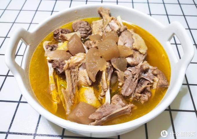 炖酸萝卜老鸭汤第一步不是汆水,而是干煸鸭肉,你做对了吗?