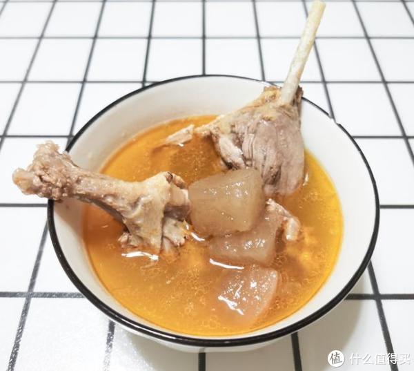 炖酸萝卜老鸭汤第一步不是汆水,而是干煸鸭肉,你做对了吗?