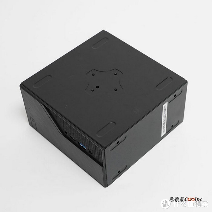 华擎DeskMini X300开箱偷跑，支持轻松超频，核显表现优秀，原装散热勉强