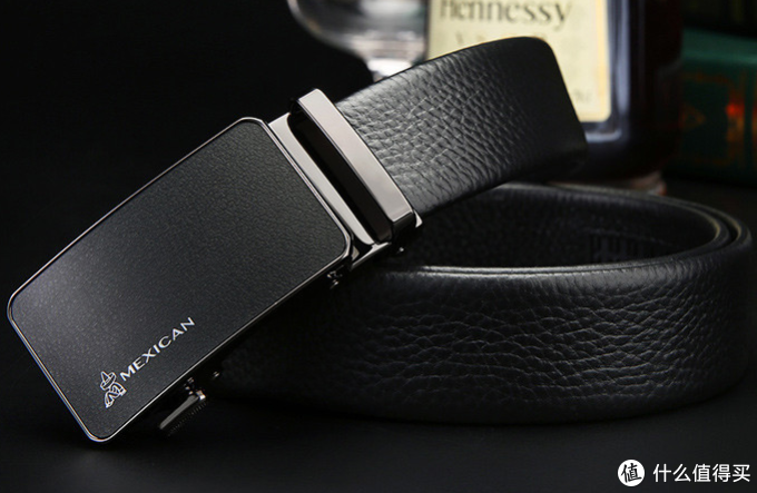 建议收藏！4种12款秋季男女配饰选购指南与唯品会单品推荐（帽子、太阳镜、丝巾、皮带）