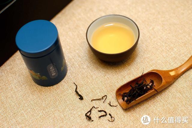 与故宫文服联名，五大特级茗茶：花开富贵 平仄小圆罐吉祥茶礼