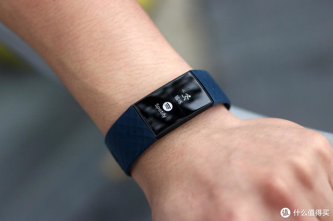 内置GPS，健康运动更轻松：Fitbit Charge4智能手环体验
