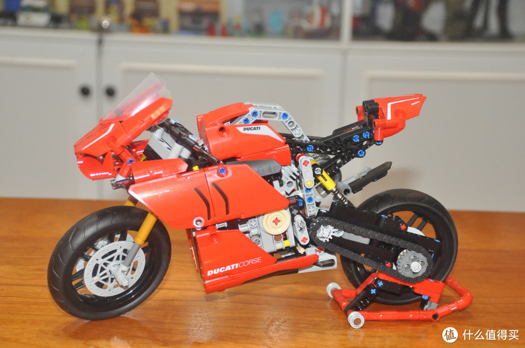 LEGO 乐高 机械组Technic 42107 杜卡迪 Panigale V4R