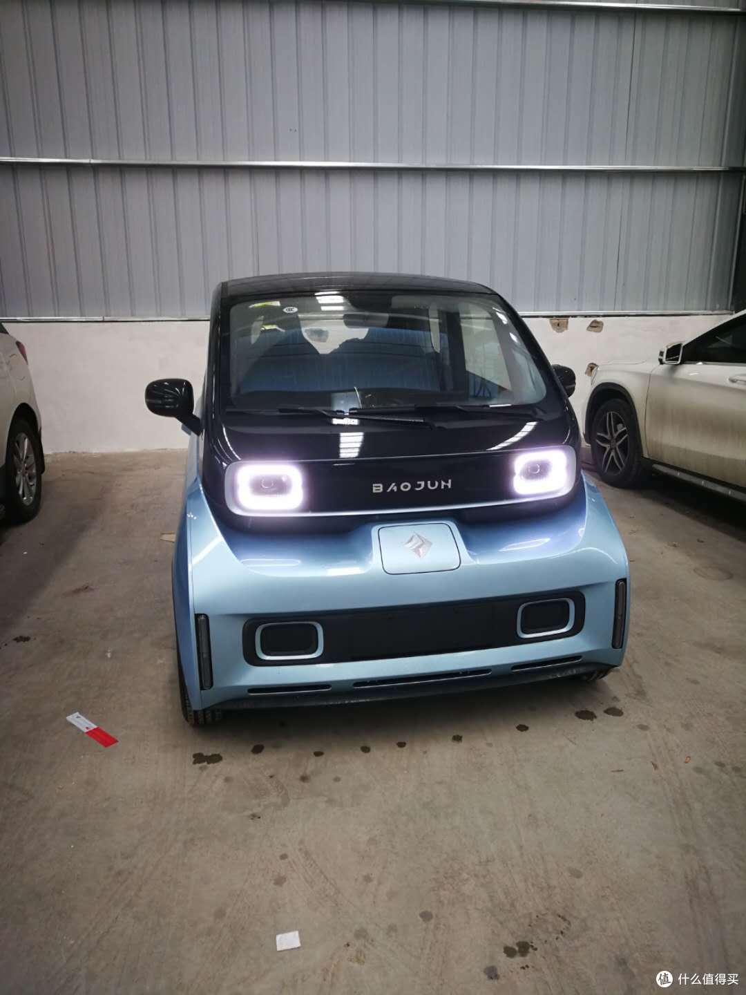 新宝骏e300plus 开箱_新能源车_什么值得买