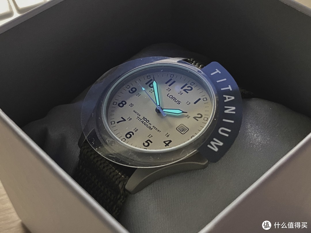百元级钛合金君事风格手表——LORUS Titanium Watch RXD425L8开箱简评