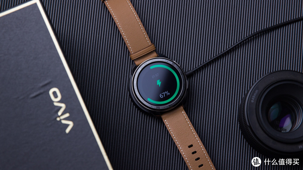 vivo首款手表抢先开箱评测，精钢表盘和真皮表带会有怎样的体验？