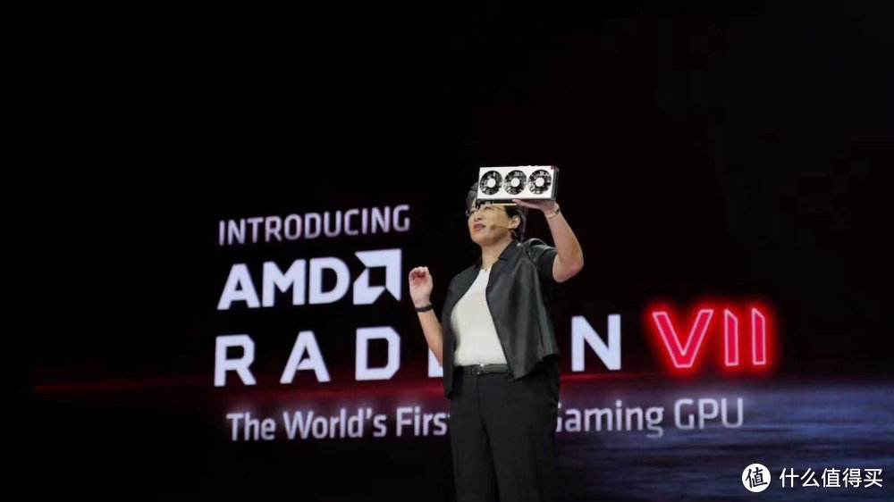 A粉寄语：无论如何，请苏妈不要再祭出Radeon VII这种“神器”了