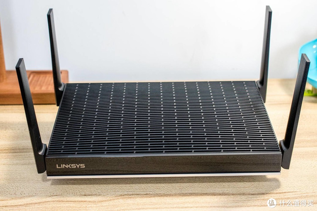 又一堆料冠军产品-领势（LINKSY）MR9600 AX6000 MESH 分布式双千兆路由器