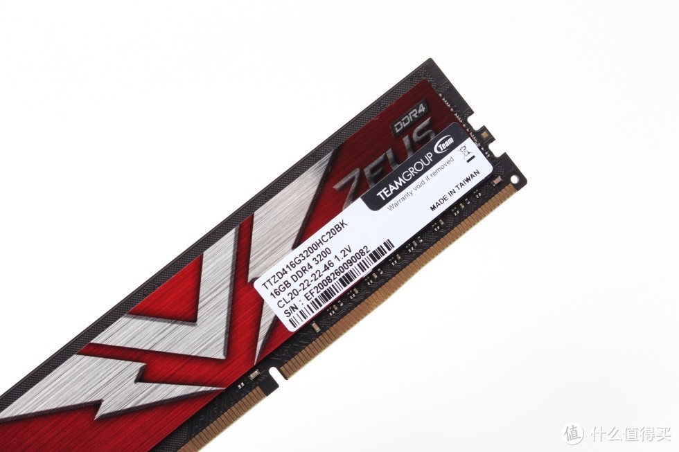 宙斯的闪电——十铨ZEUS DDR4台式机内存开箱
