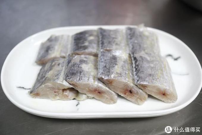 100元买条大带鱼清蒸熬汤做出2样菜鲜嫩得让人差点掉眼泪