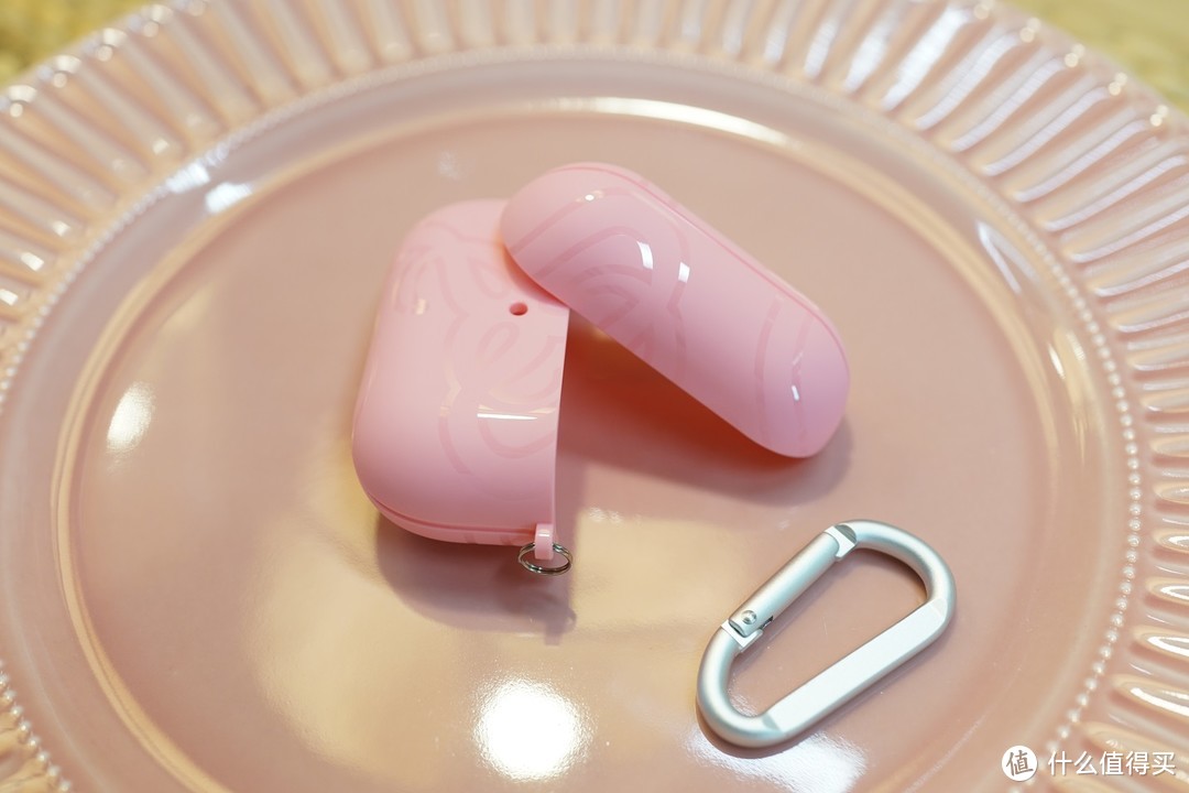 感受一下雷蛇AirPods Pro粉晶保护壳