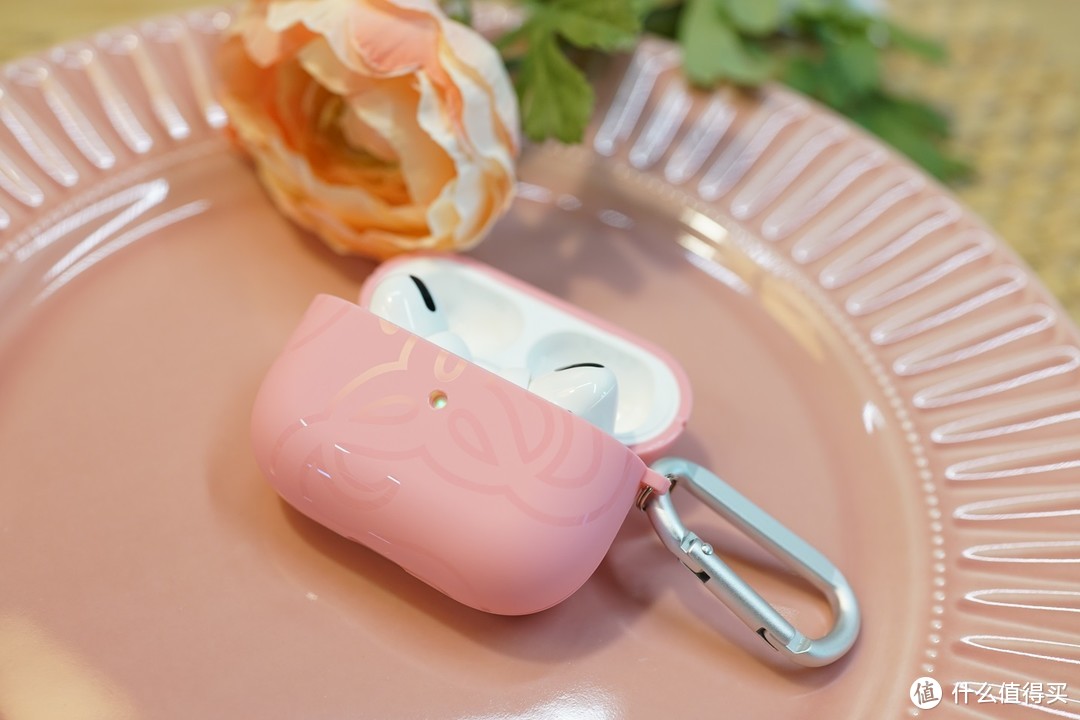 感受一下雷蛇AirPods Pro粉晶保护壳