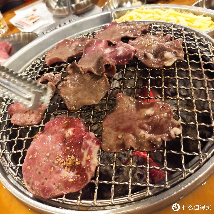 探店大连很有特色的韩国烤肉~ “姜虎东亲自运营的” 姜虎东 白丁