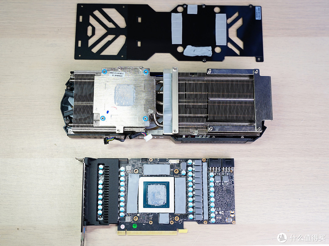 略有束缚的性能巨兽：耕升RTX3090炫光评测分享