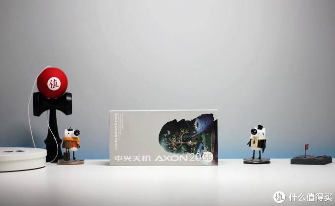 舒服了!全球首款量产屏下摄像手机 - 中兴天机Axon 20 5G手机抢先上手
