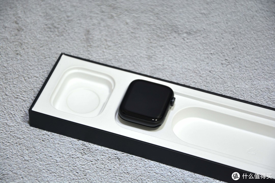 我的小天才，Apple Watch SE 44毫米 Nike 版 开箱