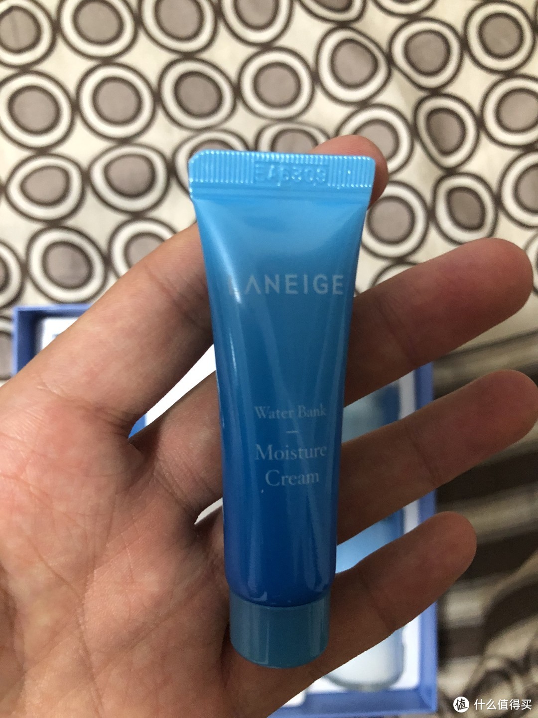 节前讨好老婆大人的礼物—兰芝(LANEIGE)水库凝肌水乳护肤品套装礼盒入手简晒