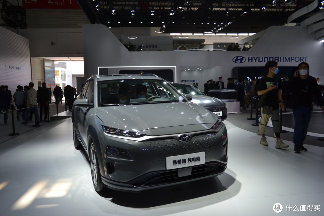 大妈领我看车展——2020北京国际汽车展览会见闻