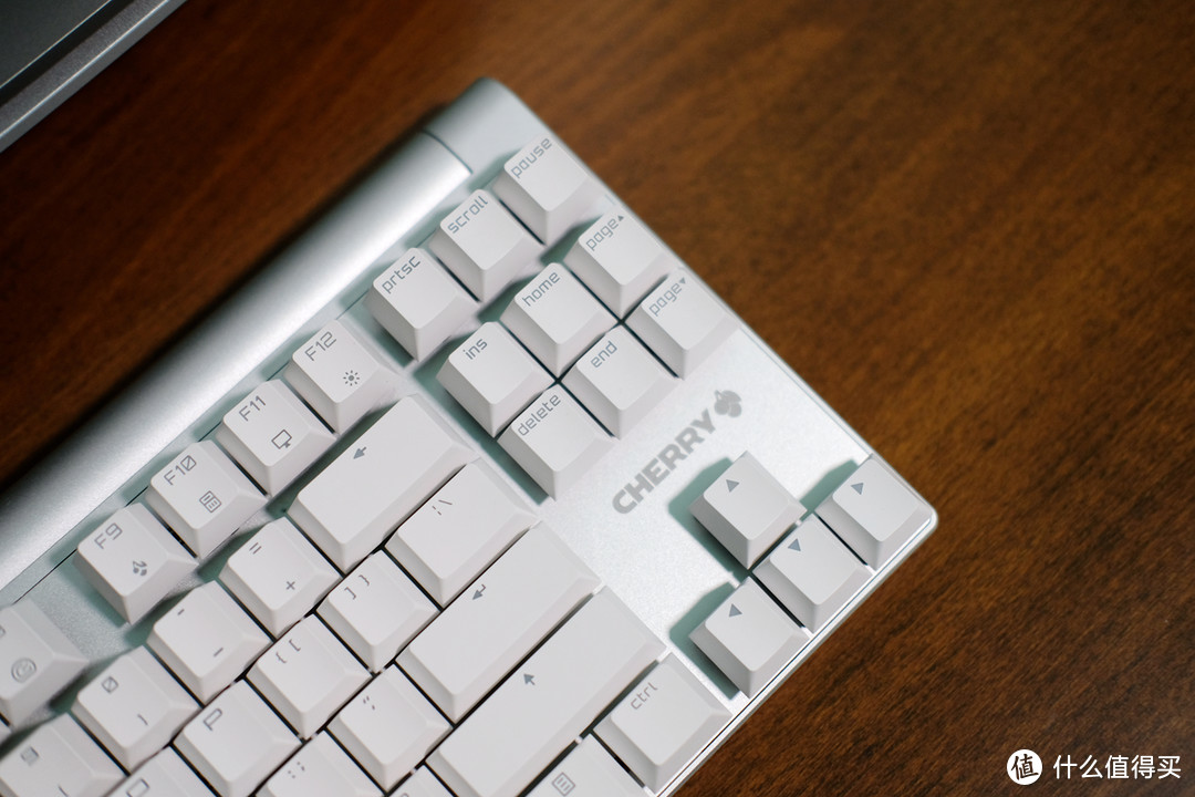 不到800元的CHERRY樱桃 MX8.0机械键盘 上手体验