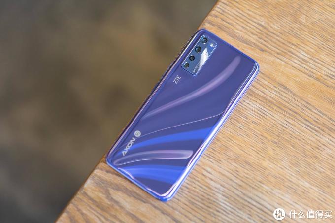 「全球首款」屏下摄像中兴天机Axon 20 5G,到底值得购买吗?