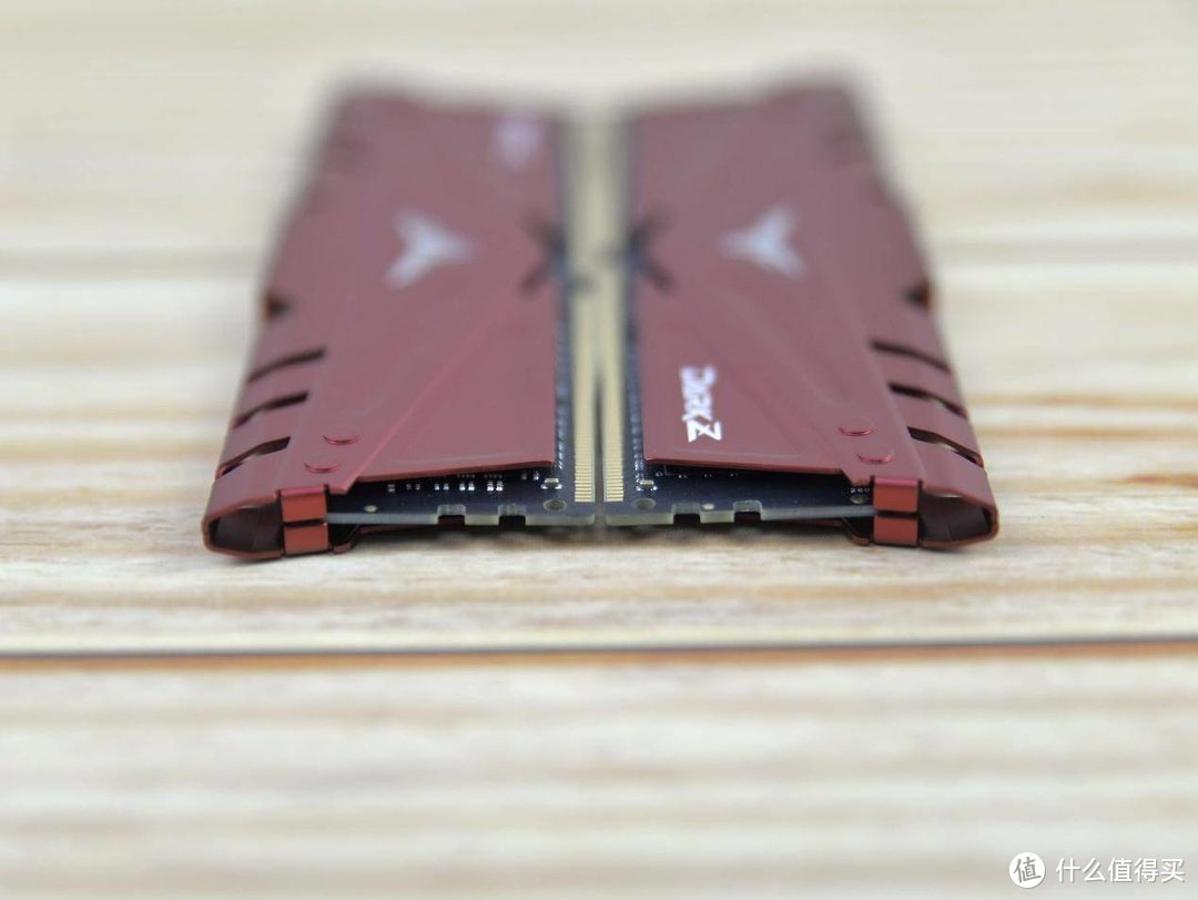 单条16G，超频潜力大，十铨冥神Dark Z DDR4 3600 16Gx2超频体验