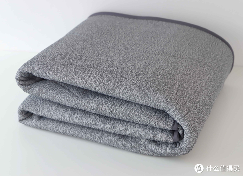冬天给父母最温暖的关怀，双温双控发热床垫——水星简色石墨烯智能发热床垫