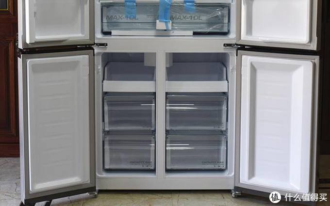 能控制全屋智能的PAD，它是好冰箱-云米互动大屏冰箱451L