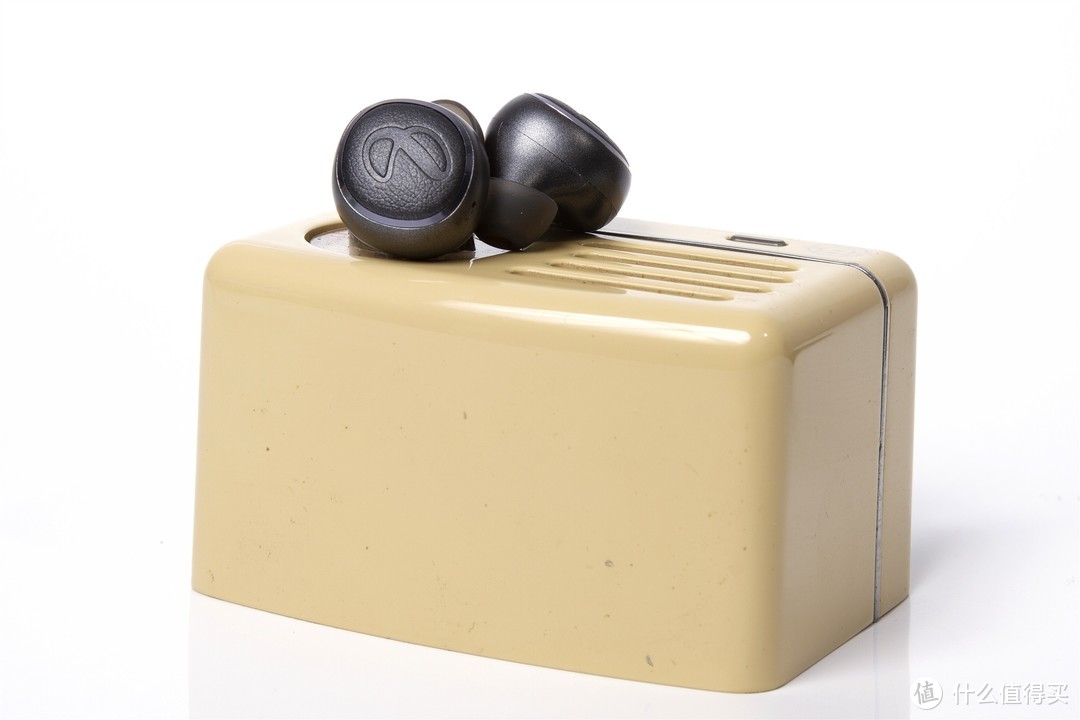 哈曼声学的入门体验—燕飞利仕 I600TWS入耳式真无线耳机