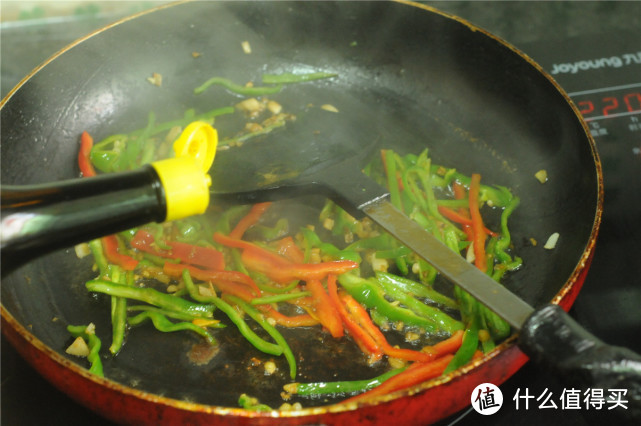 在家做美味素排骨，一口一个连骨头都能吃，挑食的孩子最喜欢