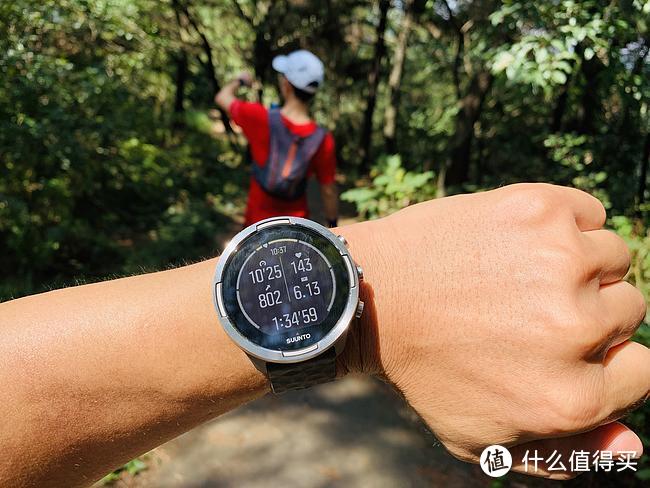 SUUNTO 9重磅升级让老表新生，新增一个多功能表盘六个户外助手