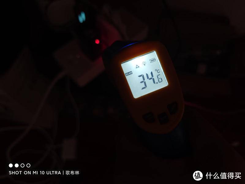 新氮化镓充电器65W极速体验，网友：小米10半小时充满电了！