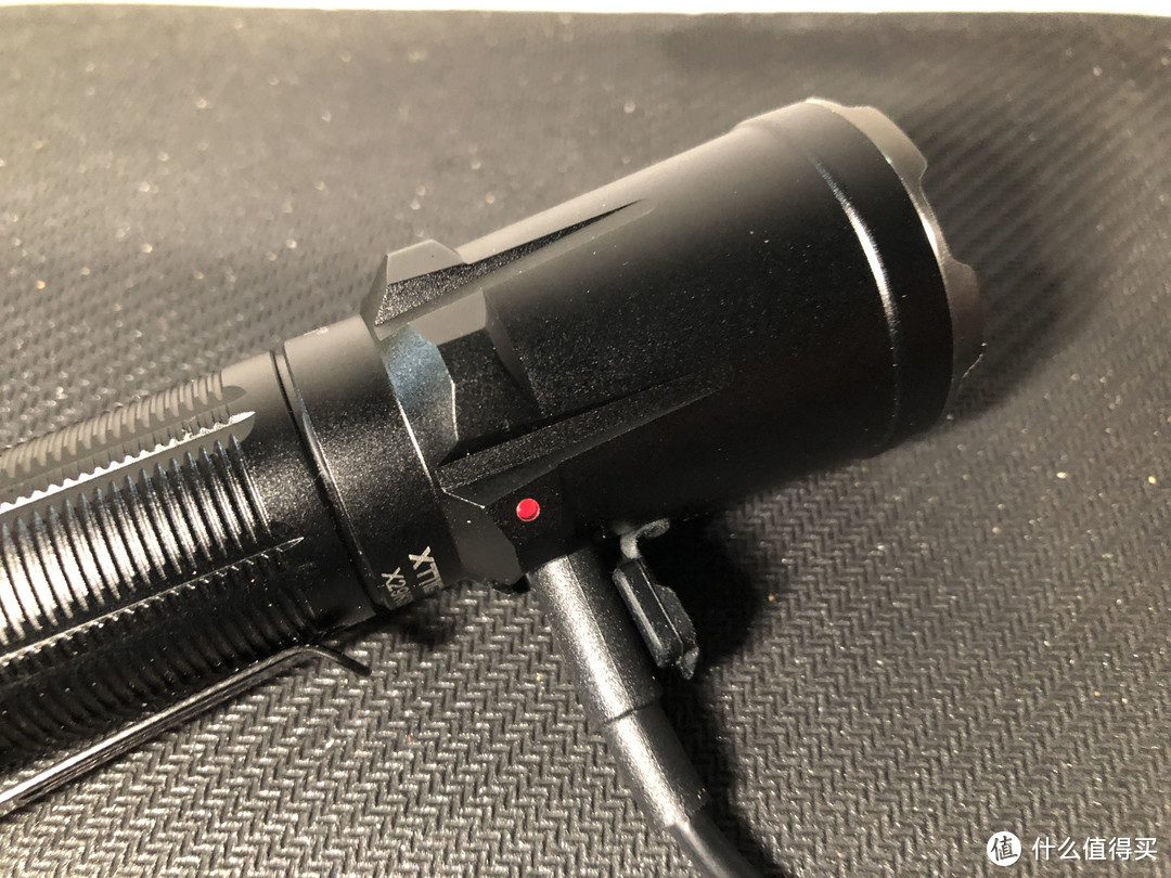 口袋里的秘密武器——凯瑞兹XT11GT Pro战术强光手电体验测评