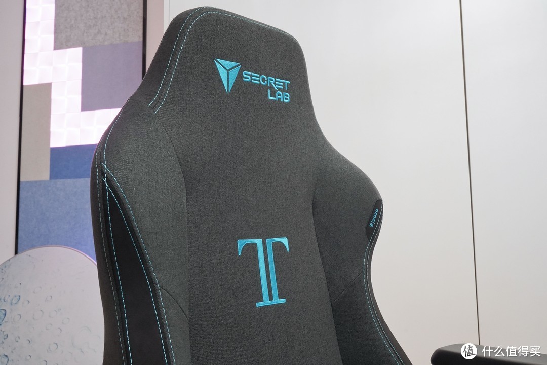 90度直角，Secretlab 圣临 Titan 泰坦 电竞椅：开箱体验