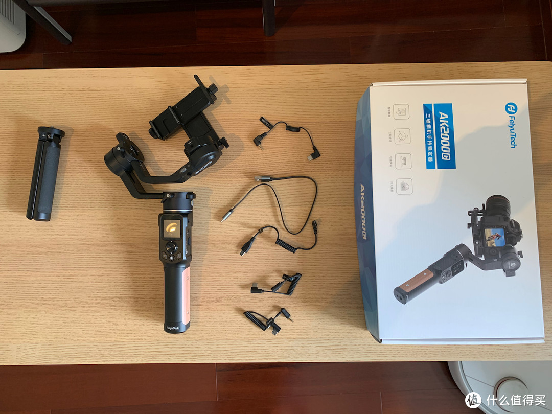 千元级别的家用拍摄神器 — 飞宇AK2000C 专业微单稳定器评测